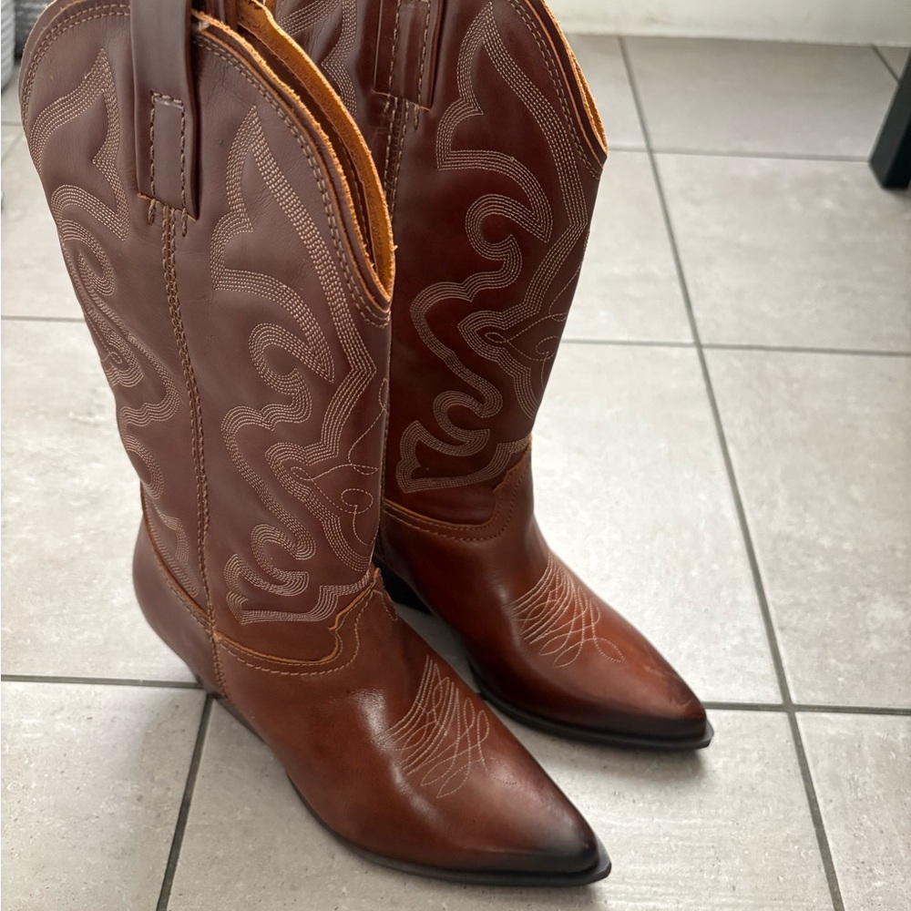 STEVE MADDEN boots